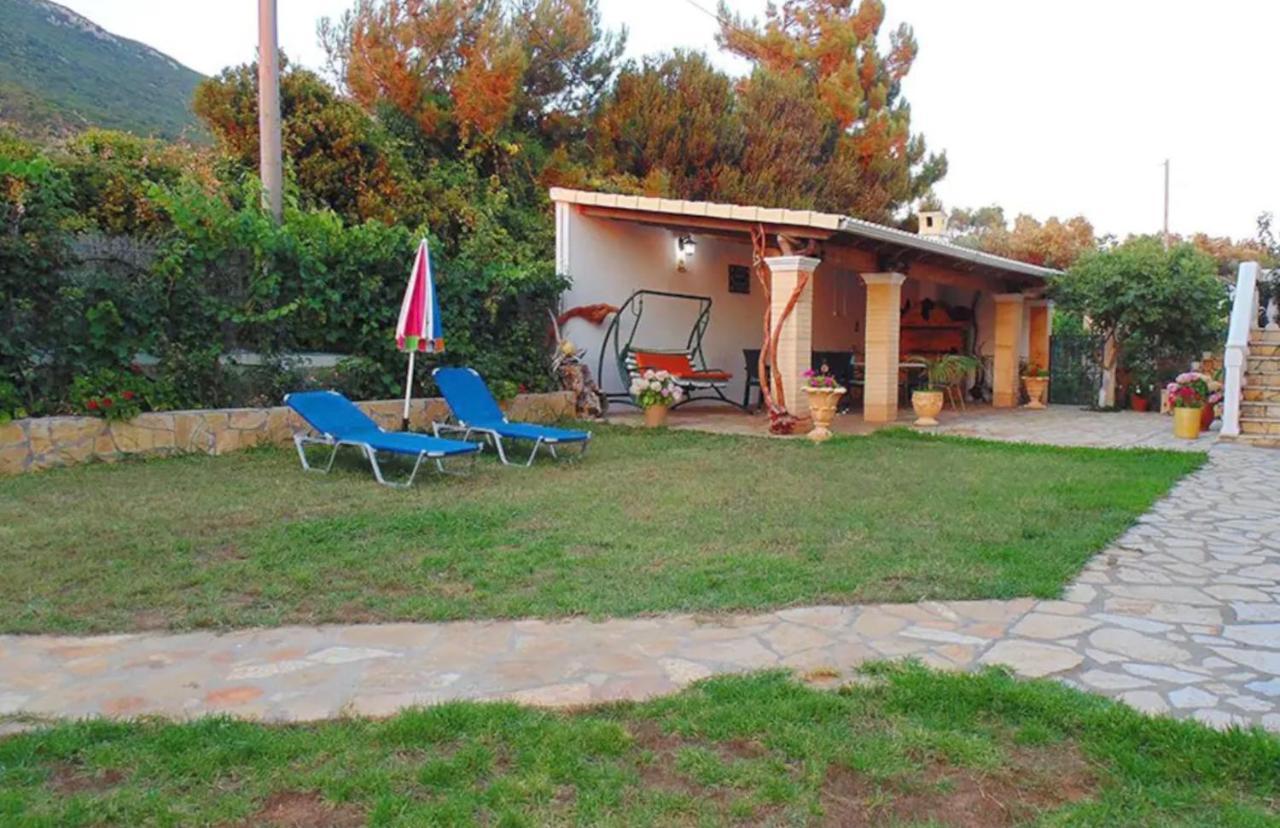 Stefanias Appartments Ágios Matthaíos Exterior foto